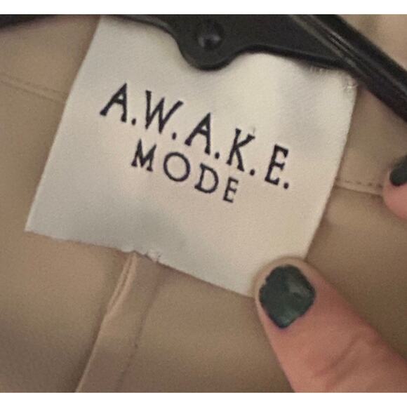 A.W.A.K.E. AWAKE MODE Beige Pointed Collar Button-Front Blouse - Size 34EU/Small - Picture 4 of 7